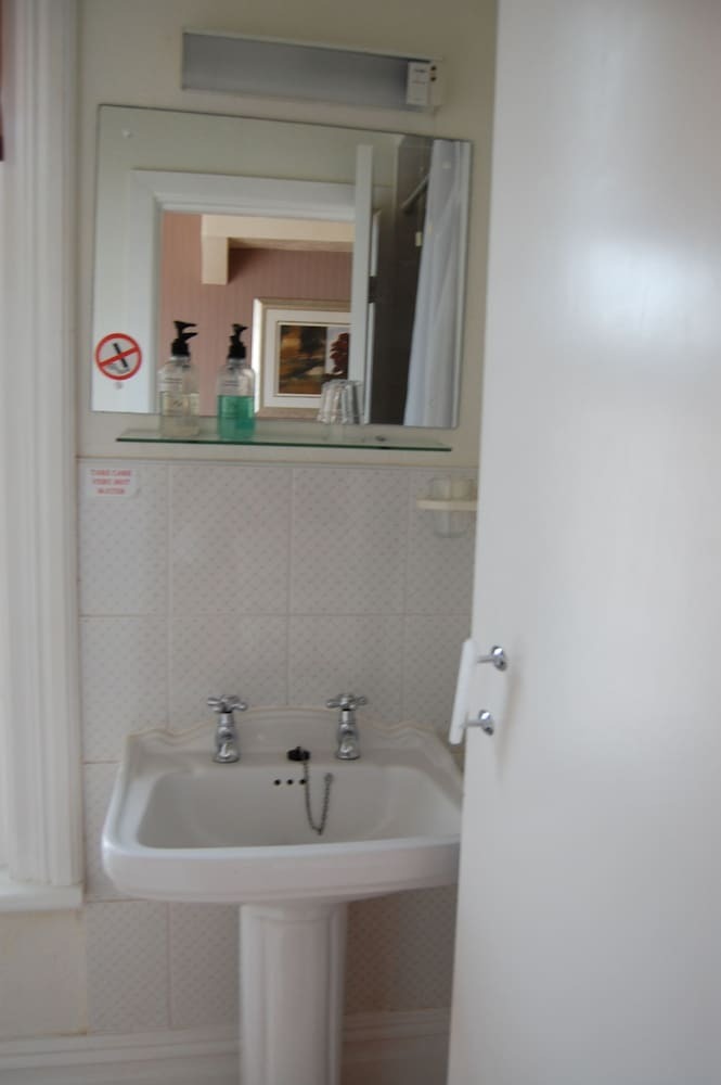 Bed & Breakfast Ad Astra Guesthouse