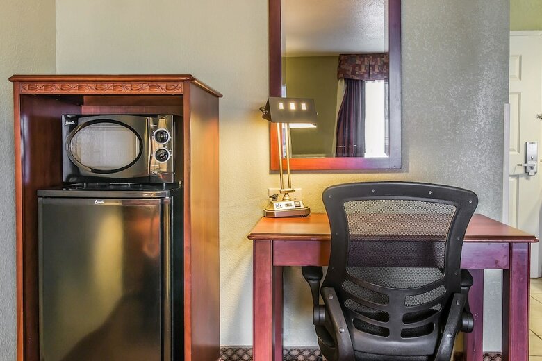 Hotel Quality Inn & Suites Ann Arbor Hwy 23