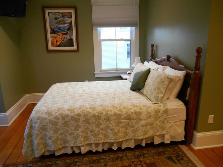 Bayberry House Bed And Breakfast