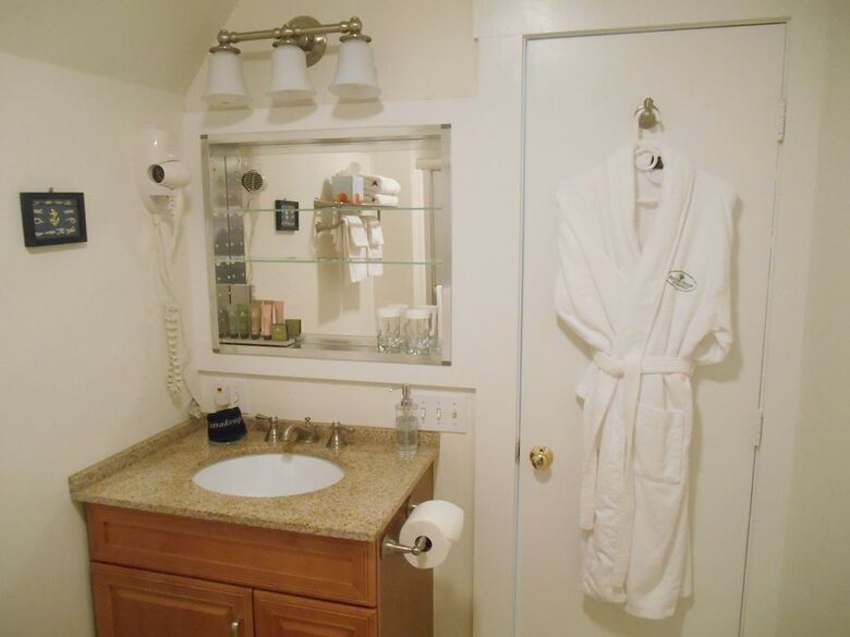Bayberry House Bed And Breakfast