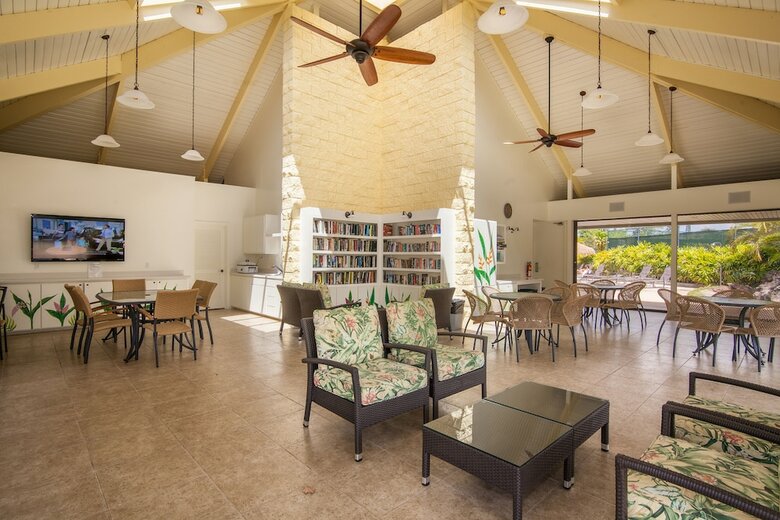 Oceanfront Realty - The Cliffs At Princeville