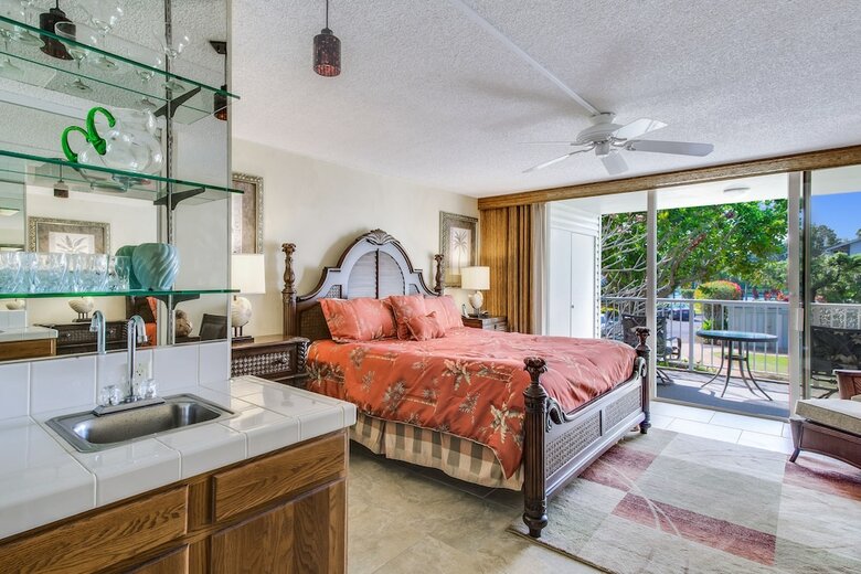 Oceanfront Realty - The Cliffs At Princeville