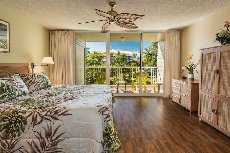 Oceanfront Realty - The Cliffs At Princeville