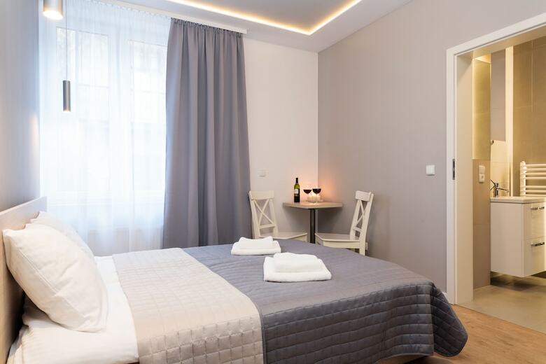 Hotel Platinia Apartments