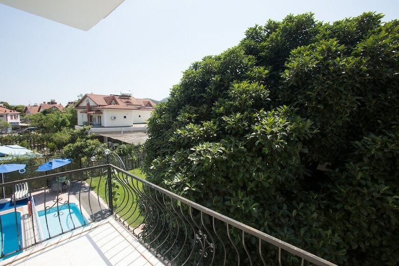 Dedeminn Garden Hotel