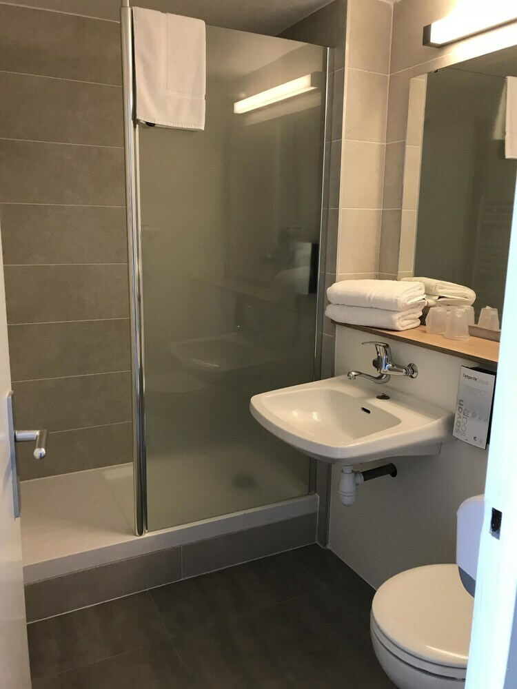 Hotel Kyriad Lille Est - Hem