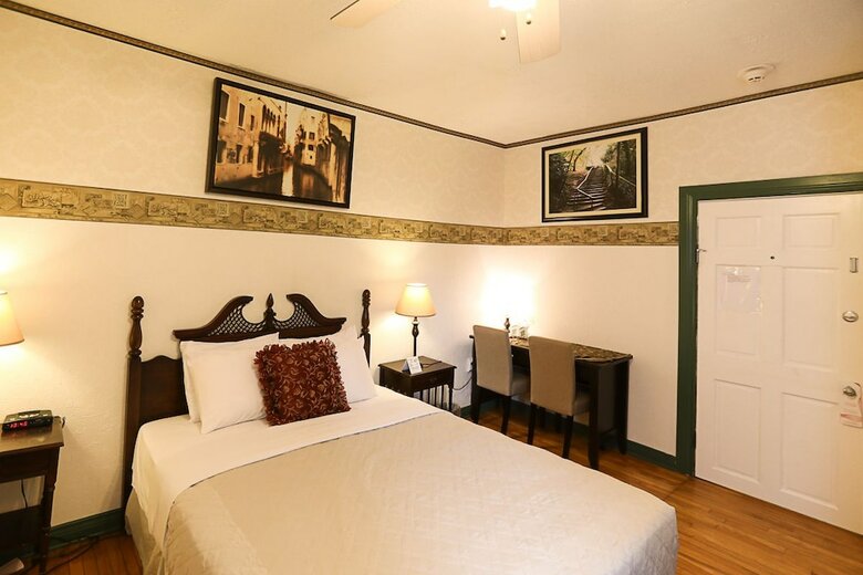 Hotel Prince Street Suites