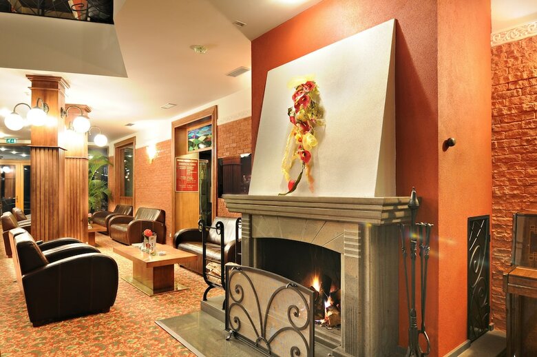 Hotel International