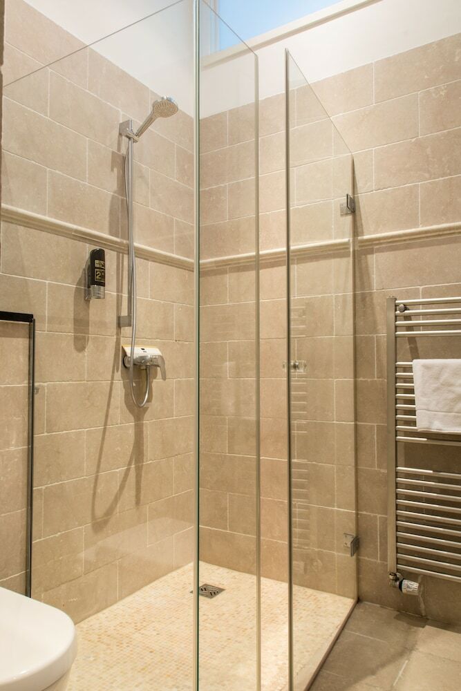 Apartamentos Helvetia Suites