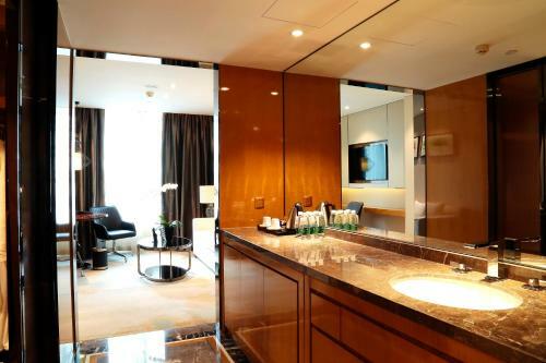 Beijing Mingyoun Central Hotel