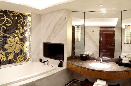 Beijing Mingyoun Central Hotel