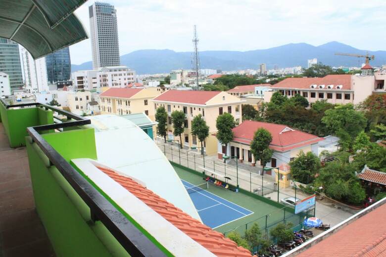 Hotel Ngoi Nha Xanh
