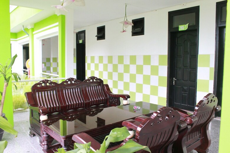 Hotel Ngoi Nha Xanh