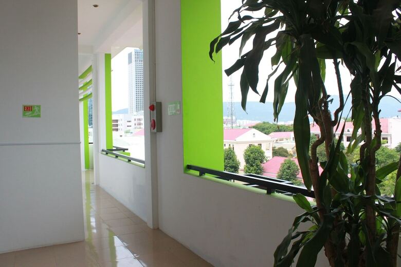 Hotel Ngoi Nha Xanh