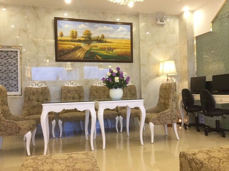 Tulip Hotel 2