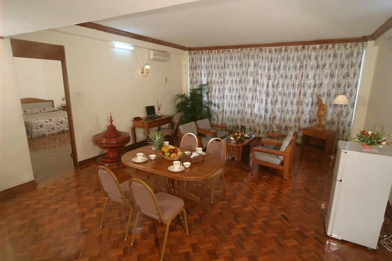 Yuzana Hotel