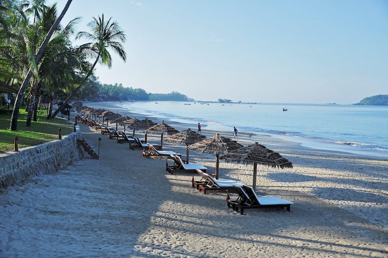 Ngapalii Bay Villas & Spa