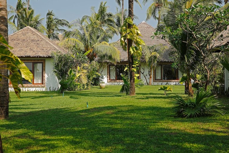 Ngapalii Bay Villas & Spa
