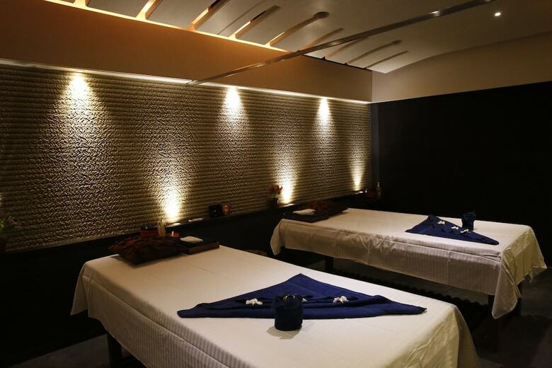 Hotel Abhishek Beach Resort & Spa