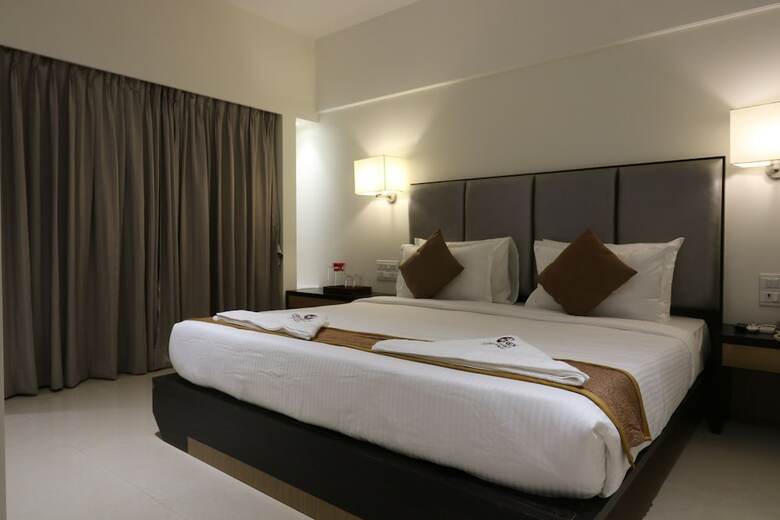 Hotel Abhishek Beach Resort & Spa