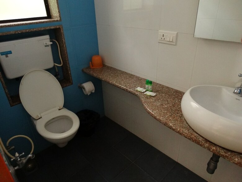 Hotel Abhishek Beach Resort & Spa