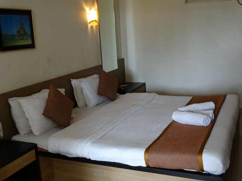 Hotel Abhishek Beach Resort & Spa