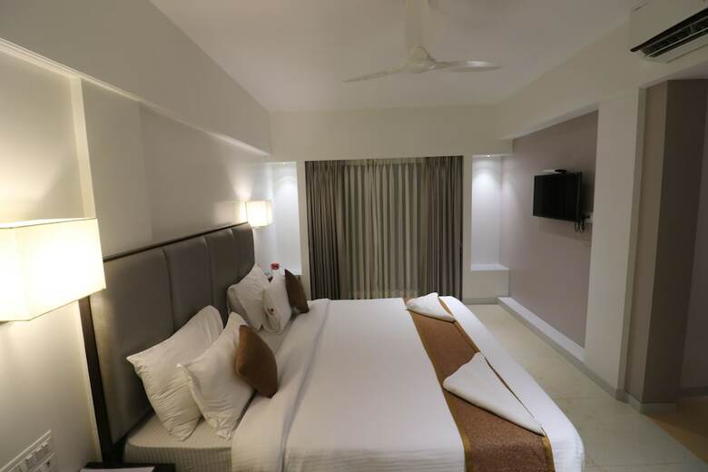 Hotel Abhishek Beach Resort & Spa