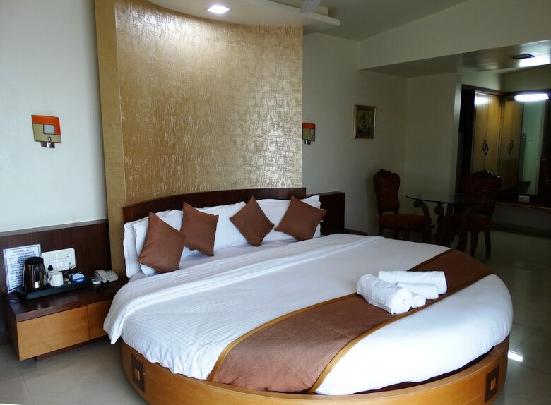 Hotel Abhishek Beach Resort & Spa