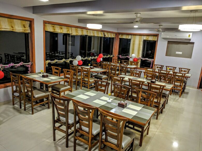 Hotel Abhishek Beach Resort & Spa