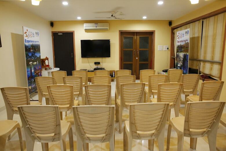 Hotel Abhishek Beach Resort & Spa