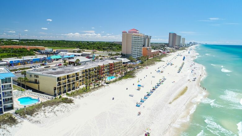 Hotel Beachbreak By The Sea