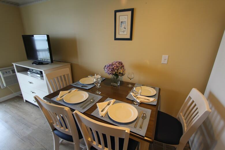 Innseason Resorts Surfside