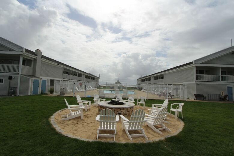 Innseason Resorts Surfside