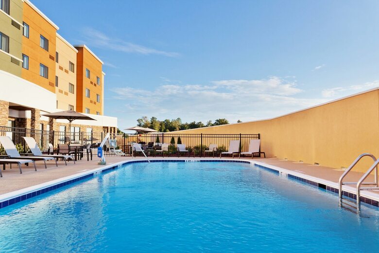 Hotel Courtyard By Marriott Auburn