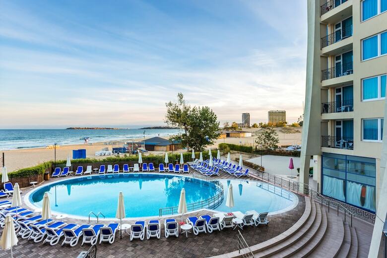 Blue Pearl Hotel- Ultra All Inclusive