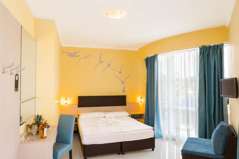 Blue Pearl Hotel- Ultra All Inclusive