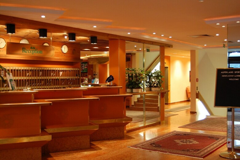 Hotel Alpenland St. Johann