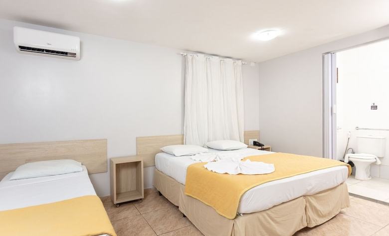 Hotel Ciriba�
