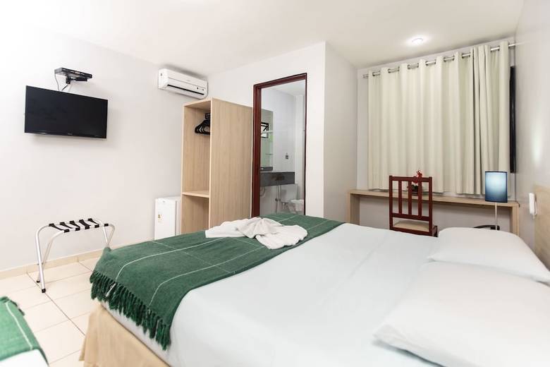 Hotel Ciriba�