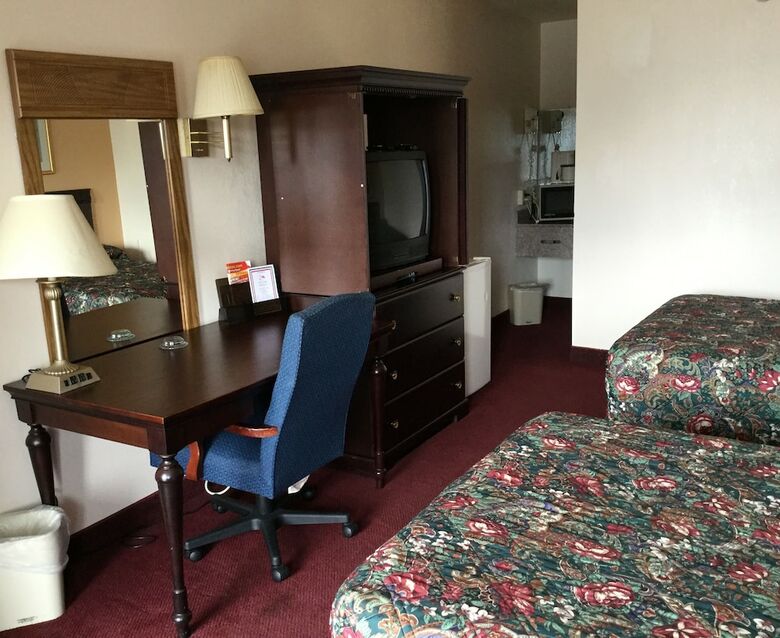 Motel Belmont Inn & Suites
