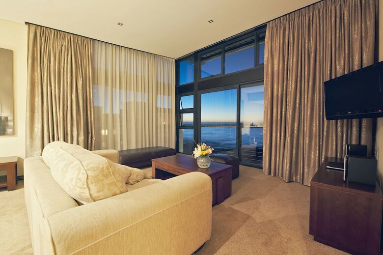 Premier Hotel Cape Town