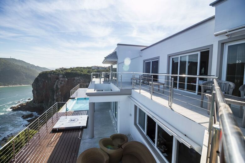 Hotel Head Over Hills Luxury Retreat