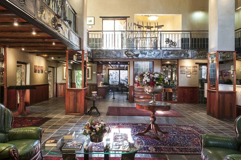 Misty Hills Country Hotel