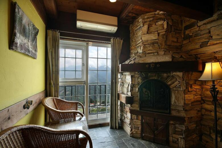 Bed & Breakfast Provence Rose Lodge In Ching Jing