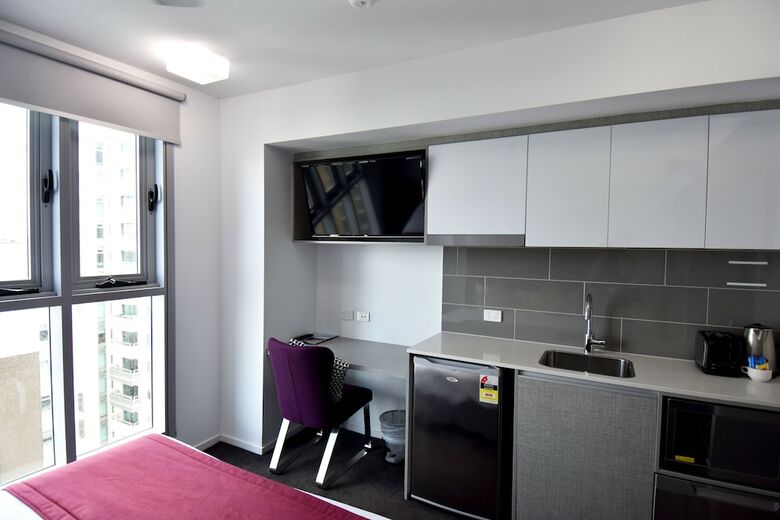 Aparthotel H On Mitchell Apartment Hotel