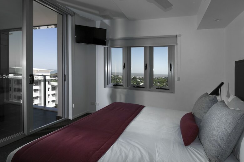 Aparthotel H On Mitchell Apartment Hotel
