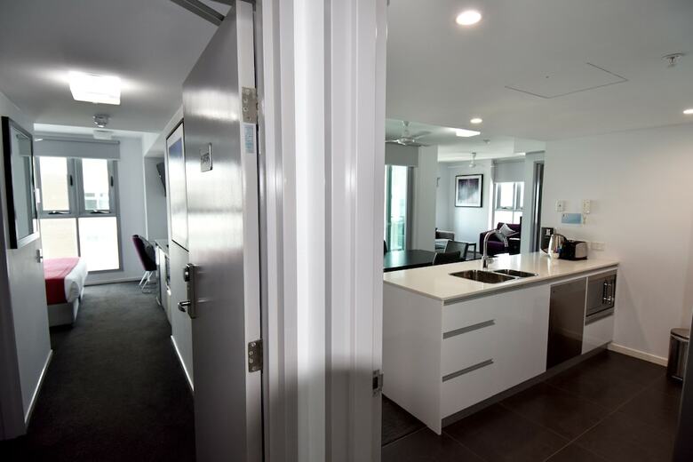 Aparthotel H On Mitchell Apartment Hotel