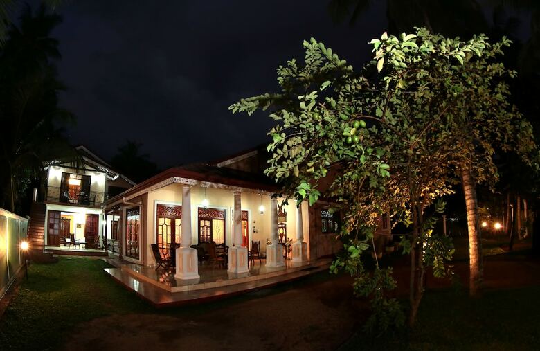 Hotel Airport Square Villa