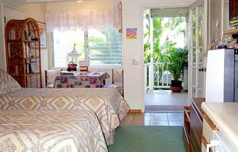 Hotel Hawaii's Hidden Hideaway Bed & Breakfast