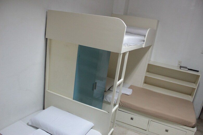 Hostal P Hostels And Residences